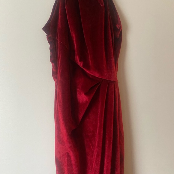 Elegant Velvet Burgundy Dress - Picture 4 of 6